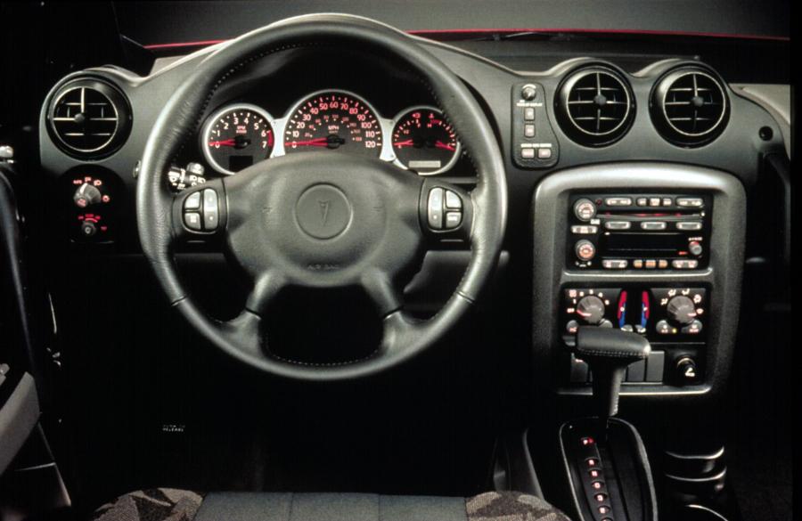  Pontiac Aztek 2001 года  (фото 26 из 39)